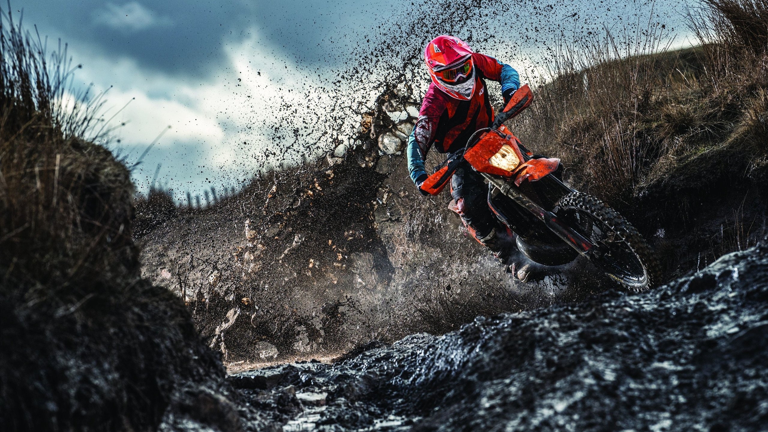 巴萨年轻阵容再度磨合成功,拉明闪耀全场,巴萨年轻前锋