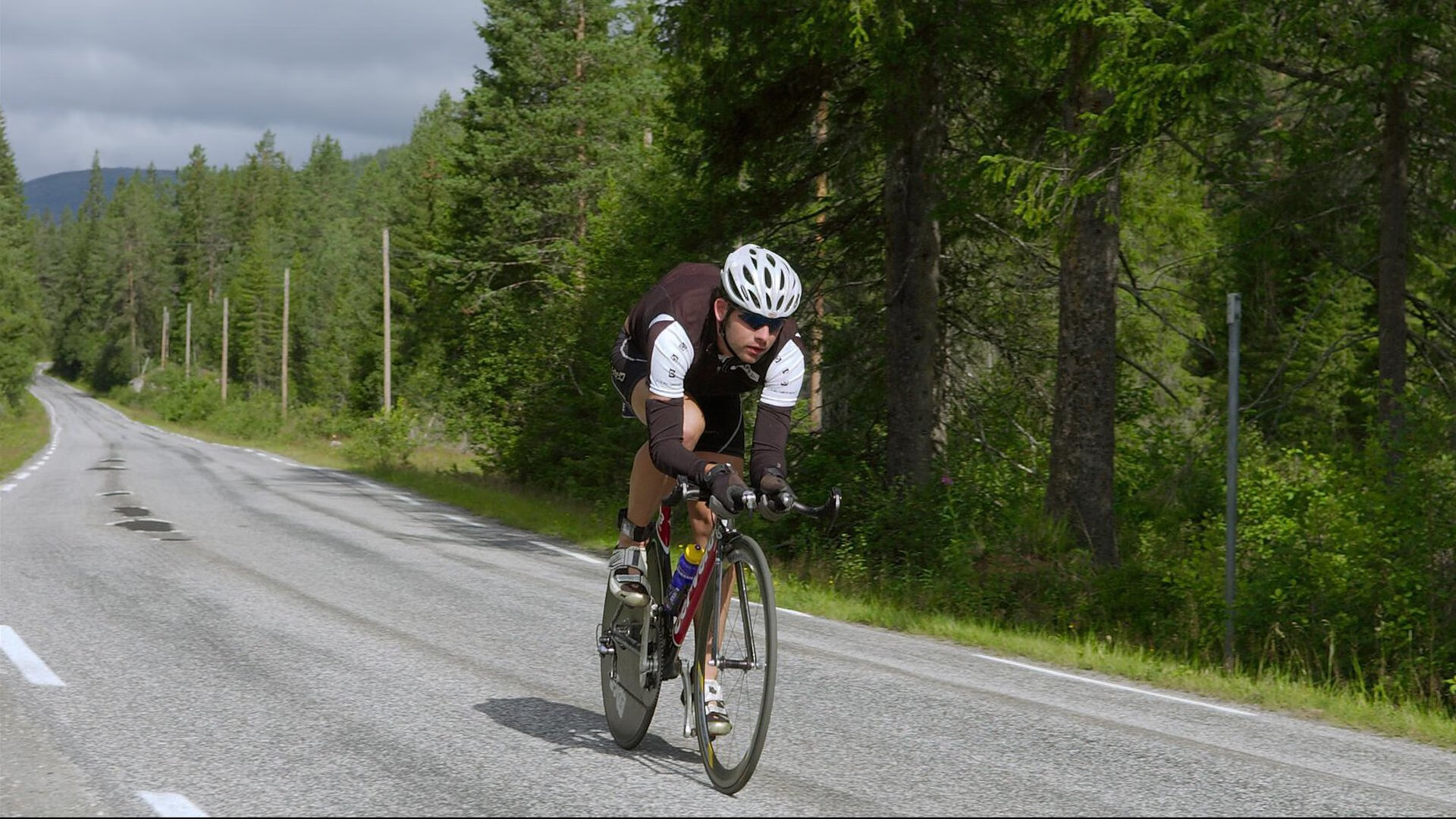 易建联谢幕时代中国男篮新的起点,中国男篮一哥易建联高光